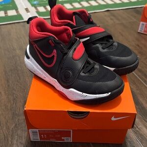 Nike Kids Team Hustle D11